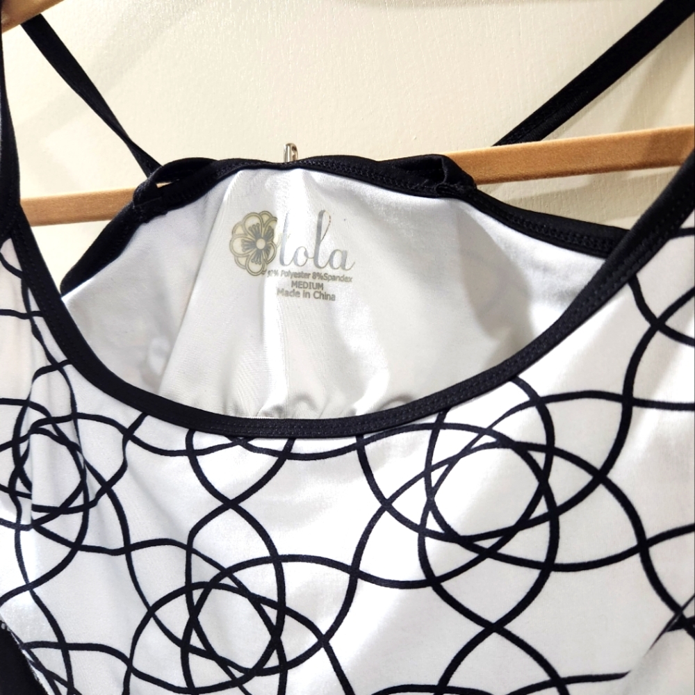 Black and white dress. Size M.
